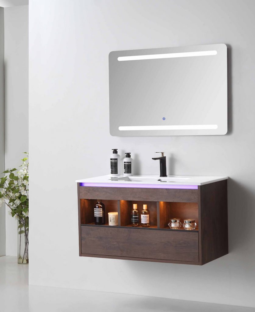 Laminate bathroom cabinet or Lacquered bathroom cabinet