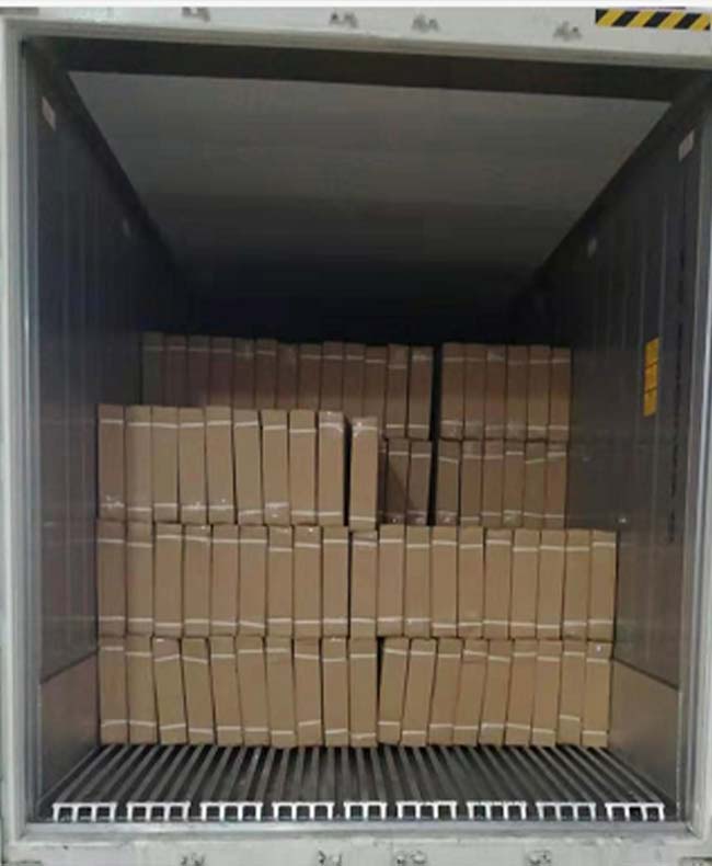 French Customer Bathroom Cabinet Delivery Site